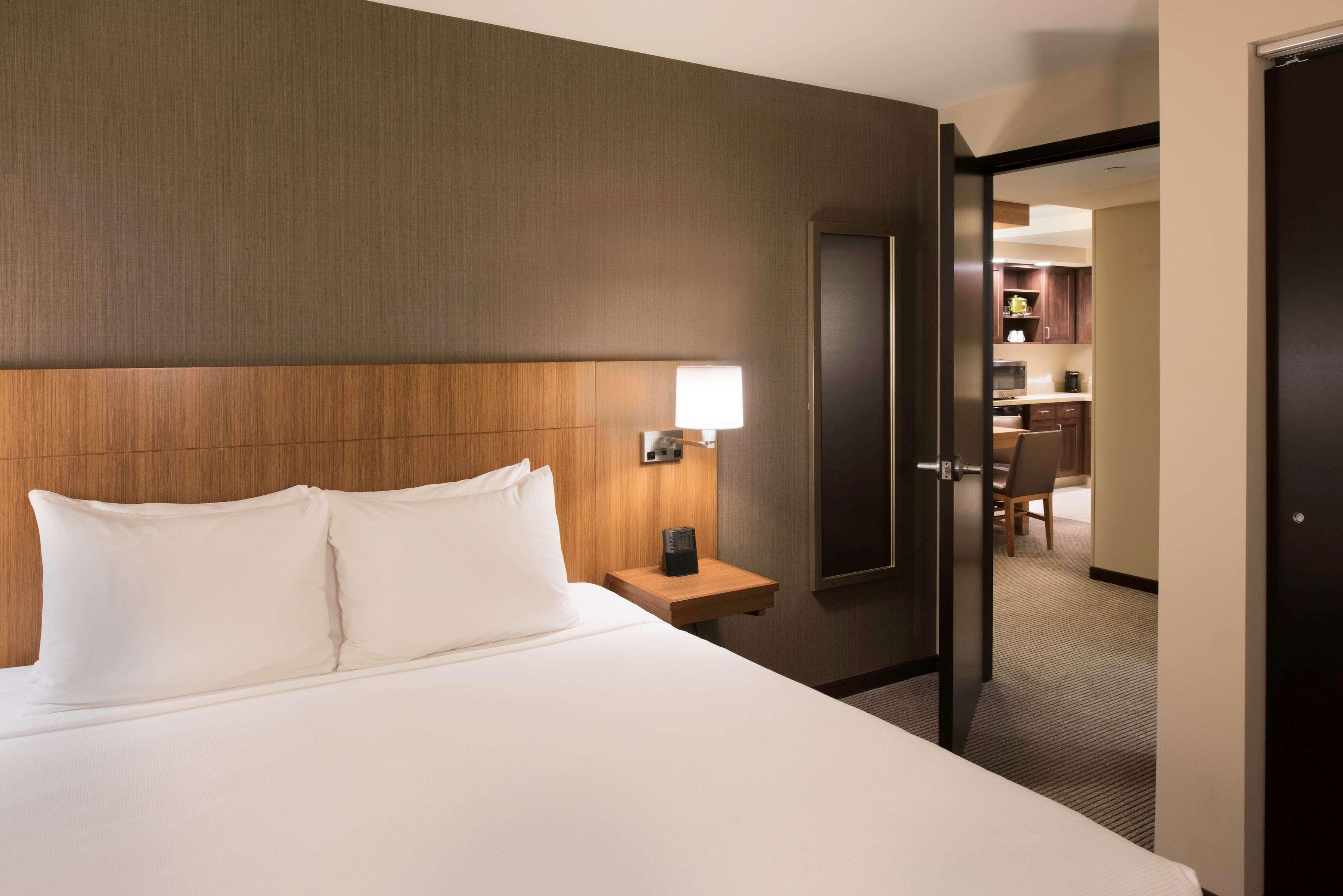 Hyatt Place Cleveland/Westlake/Crocker Park Extérieur photo